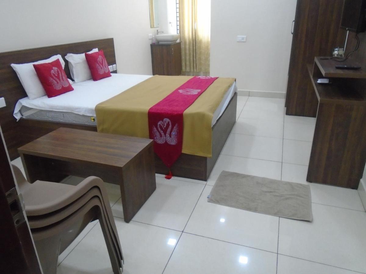 Ssr Residency Otel Mandya Dış mekan fotoğraf