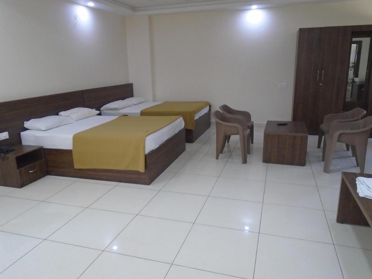 Ssr Residency Otel Mandya Dış mekan fotoğraf
