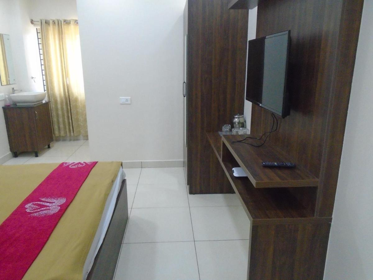Ssr Residency Otel Mandya Dış mekan fotoğraf