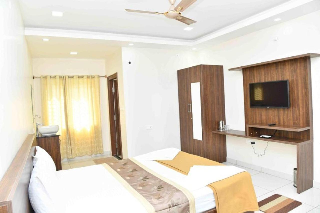 Ssr Residency Otel Mandya Dış mekan fotoğraf
