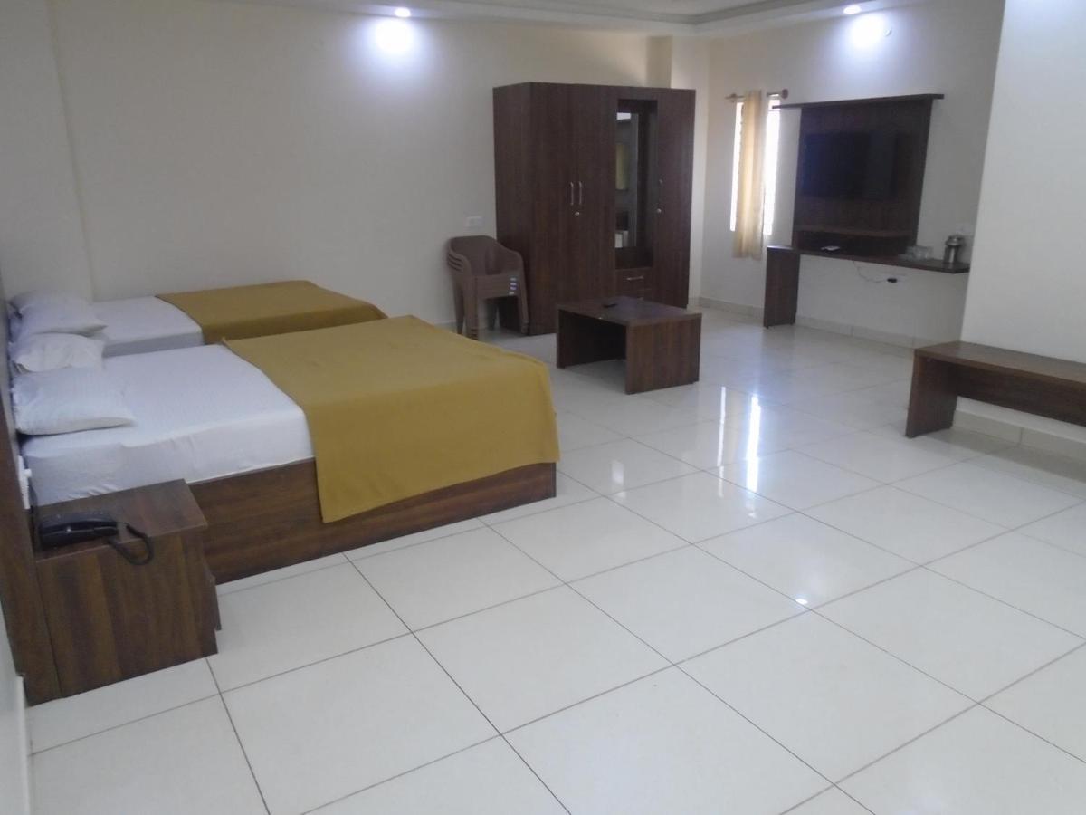 Ssr Residency Otel Mandya Dış mekan fotoğraf